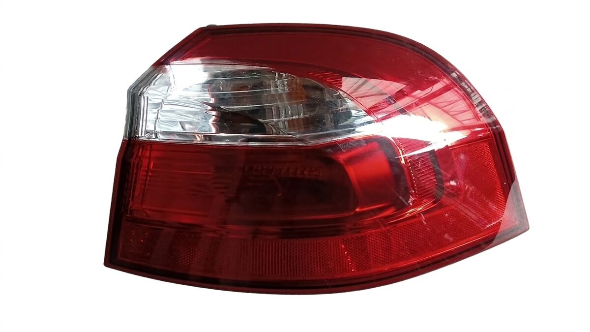 STOP DESTRO KIA RIO 2016 924021W2R