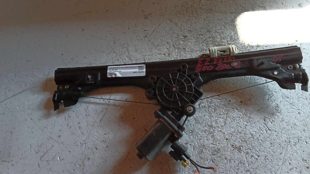 ALZACRISTALLO DESTRO FIAT 500 2008 2 PIN 51824038