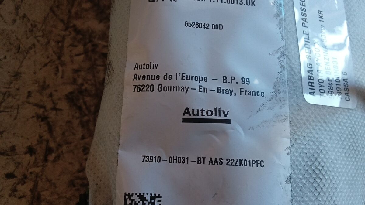 AIRBAG SEDILE PASSEGGERO TOYOTA AYGO' X 2023 739100H031 — foto 3