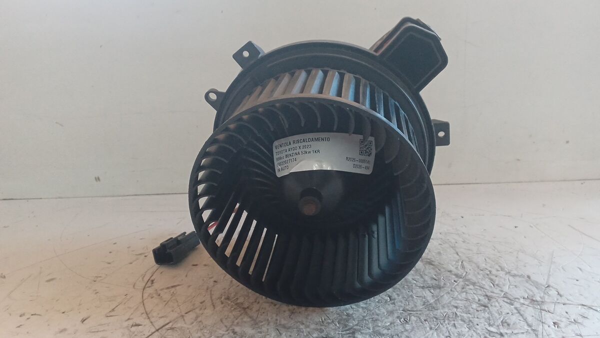 MOTORINO VENTILAZIONE ABITACOLO RISCALDAMENTO TOYOTA AYGO' X 2023 1.0 BENZ.