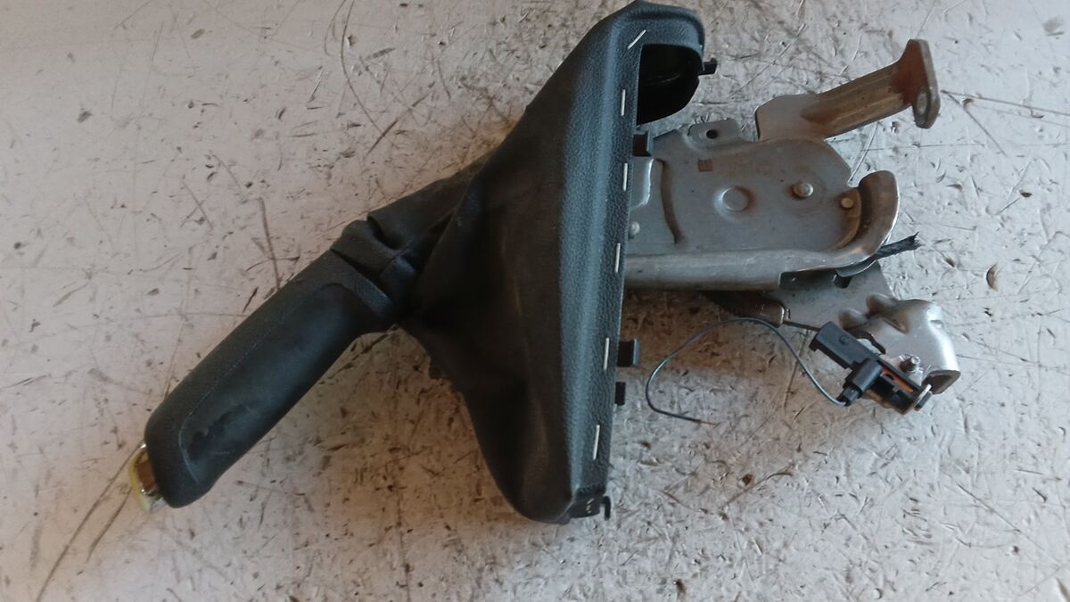 LEVA FRENO STAZIONAMENTO OPEL CORSA E 2015 1.2 BENZ. 13432663 — foto 2