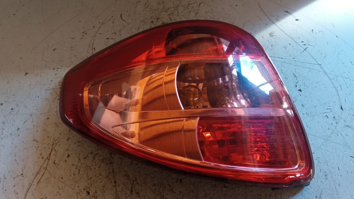 STOP SINISTRO FIAT SEDICI 200