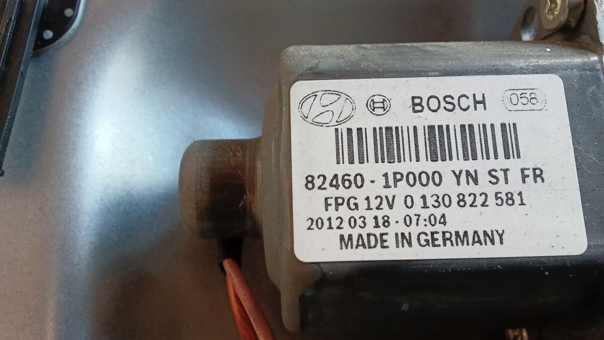 ALZACRISTALLO ANTERIORE DESTRO KIA VENGA 2012 8L4801P020 — foto 3