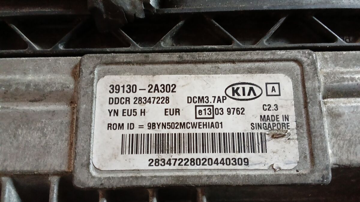 CENTRALINA MOTORE KIA VENGA 2012 1.4 CRDI 391302A302 CRDI 16V BOSCH 0281015213 — foto 3