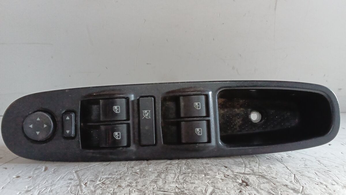 PULSANTIERA SINISTRA FIAT PUNTO EVO 2010 4 PULSANTI 11 PIN — foto 3
