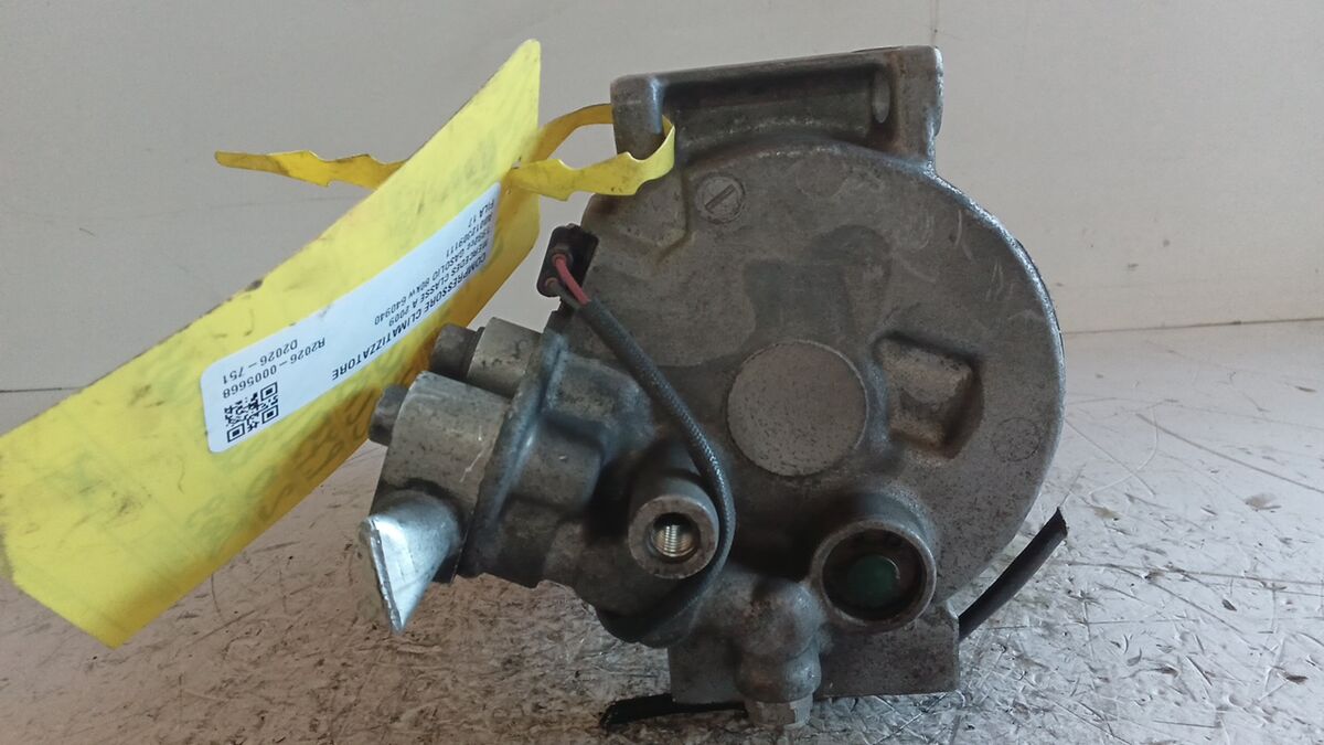 COMPRESSORE A/C MERCEDES CLASSE A 2009 2.0 CDI A0012309111 — foto 4